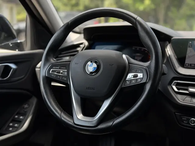BMW 1 Serie 118i Executive Ed. Sport 2022 Benzine 17