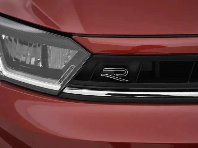 Volkswagen Polo 1.0 Tsi 95pk R-Line 2023 Benzine 32