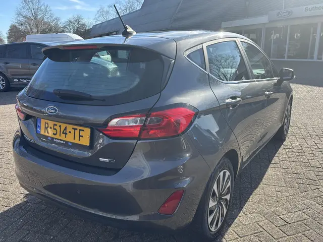 Ford Fiesta 1.0 EcoBoost Hybrid Titanium 2022 Benzine 7