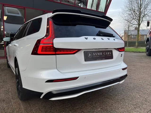 Volvo V60 2.0 B3 Plus Dark 2022 Hybride Benzine 7