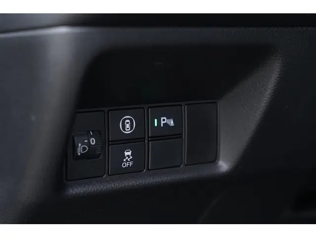 Honda Jazz 1.5i e:HEV CROSSTAR 2022 Hybride Benzine 18