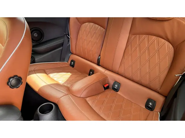 MINI Cooper Mini 1.5 60 Years Edition 2019 Benzine 11
