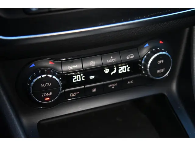 Mercedes-Benz CLA 180 Urban Navi|Cruise|PDC 2014 Benzine 22