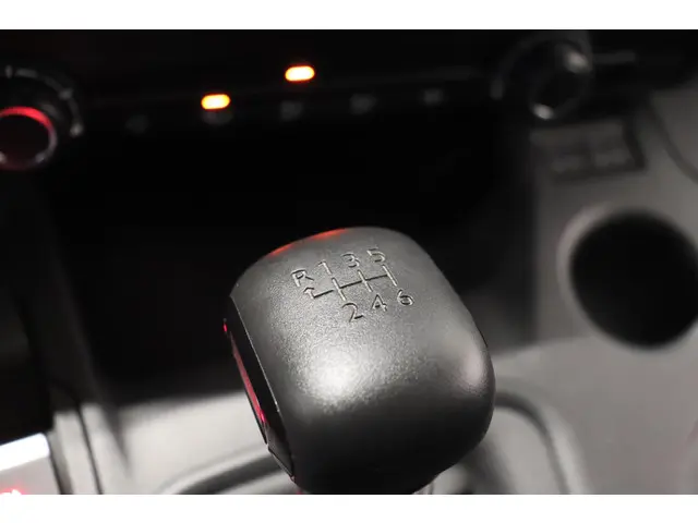 Opel Combo 1.5D 102pk L1H1 3-zits 2023 Diesel 16