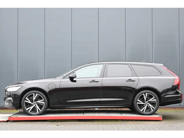 Volvo V90 2.0 T8 AWD R-Design 2021 Hybride Benzine 7