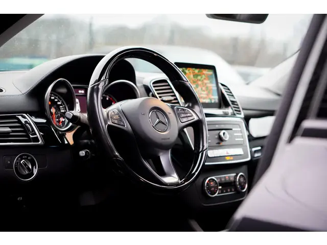 Mercedes-Benz GLE Coupé 400 4MATIC 2017 Benzine 6