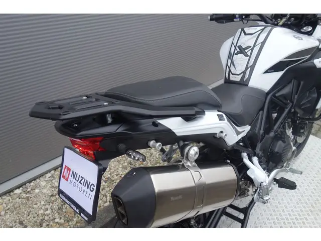 Benelli TRK 502 X 2023 Benzine 12