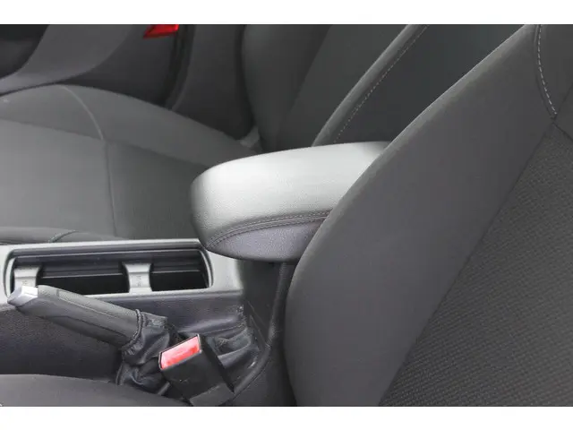 Ford Focus Wagon 1.0 Lease Edition 2016 Benzine 20