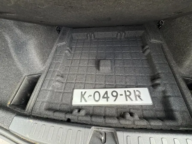 BMW X1 SDrive20i Business+/ Camera / Trekhaak . 2013 Benzine 25