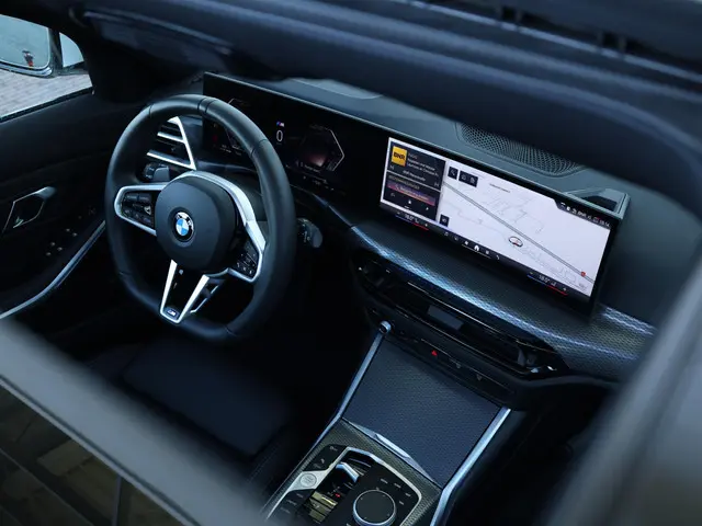 BMW 3 Serie Touring 318i 2025 Benzine 29