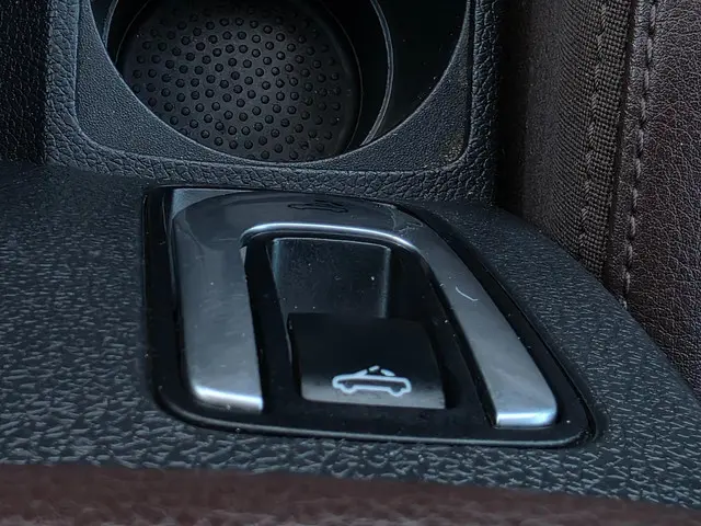 Volkswagen Eos 1.4 TSI Highline 2009 Benzine 23