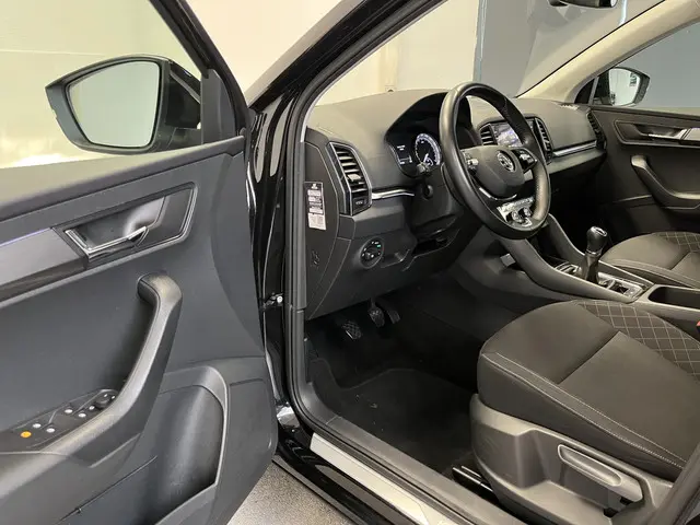 Škoda Karoq 1.0 TSI Business Edition 2021 Benzine 13