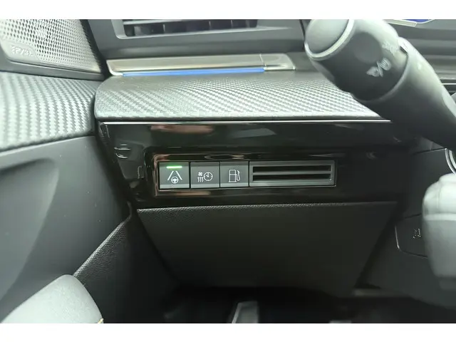 Peugeot 508 SW 1.6 HYbrid 225 GT 2024 Hybride Benzine 28