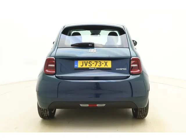 Fiat 500 1.0 Hybrid Torino Launch Edition 2026 Benzine 11