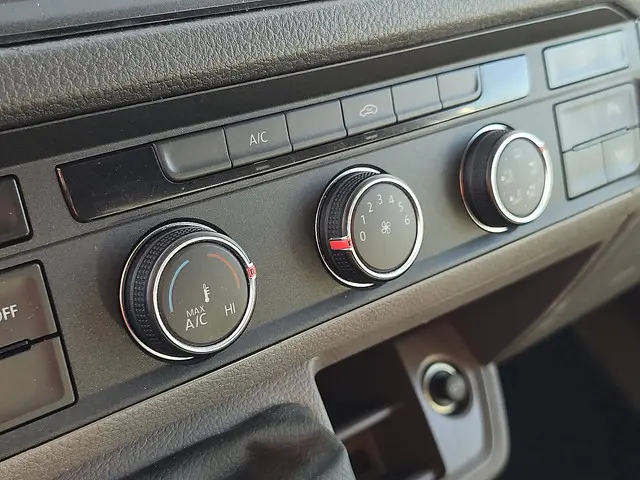 MAN TGE 3.140 2022 Diesel 10