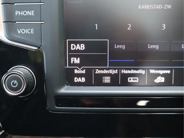 Volkswagen Touran 1.2 TSI Connected Series 2017 Benzine 21
