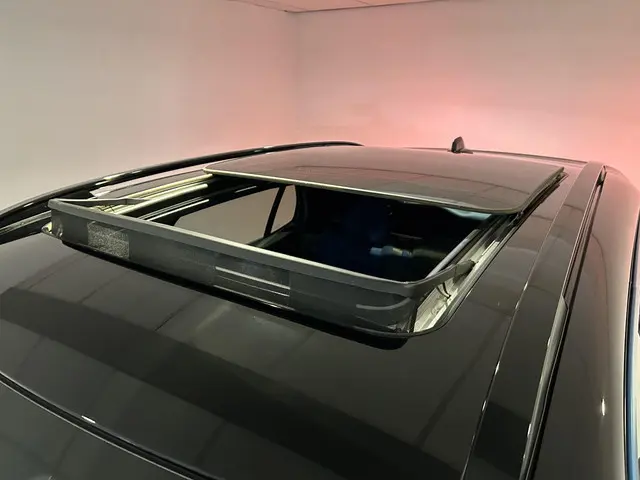 Lynk & Co 01 1.5 2024 Hybride Benzine 12