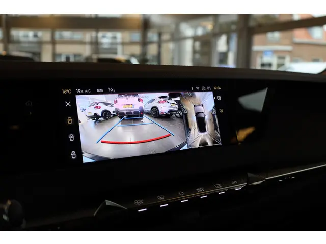 DS DS 4 e-Tense 225 'Etoile' 2024 Hybride Benzine 32