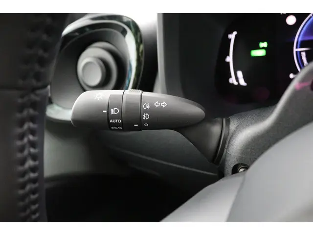 Toyota Aygo X Hybrid 115 envy 2026 Hybride Benzine 30