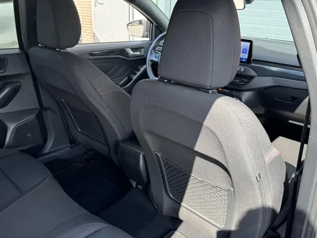 Ford Focus 1.0 ECOBOOST ST LINE BUSINESS 2020 Benzine 11
