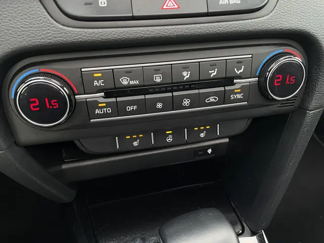 Kia ProCeed 1.5 T-GDI GT-PlusLine 2021 Benzine 23