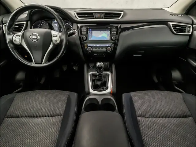 Nissan QASHQAI 1.2 Luxury Sport 2014 Benzine 6