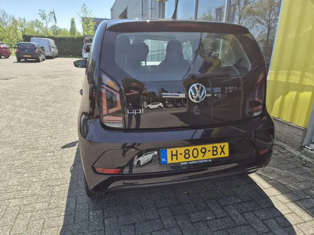 Volkswagen up! 1.0 BMT move up! 2020 Benzine 11