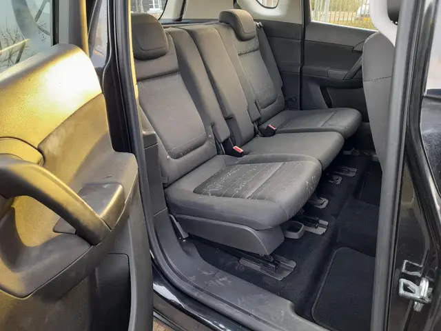 Opel Meriva 1.4 Turbo Design Edition 2015 Benzine 12