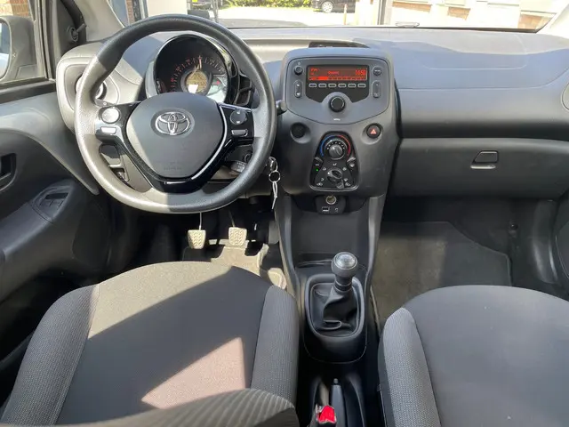 Toyota Aygo 1.0 VVT-i x-fun 2021 Benzine 12