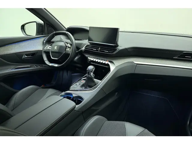 Peugeot 3008 1.2T 130pk GT 2024 Benzine 15