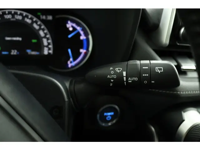 Toyota RAV4 2.5 Hybrid Executive 2021 Hybride Benzine 32