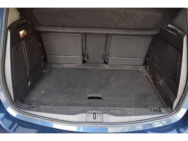 Opel Meriva 1.4 Turbo Berlin 2013 Benzine 18