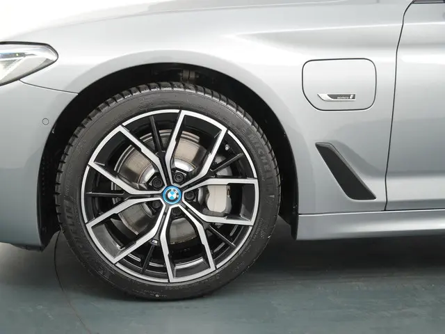 BMW 5 Serie Touring 530e xDrive 2024 Hybride Benzine 31