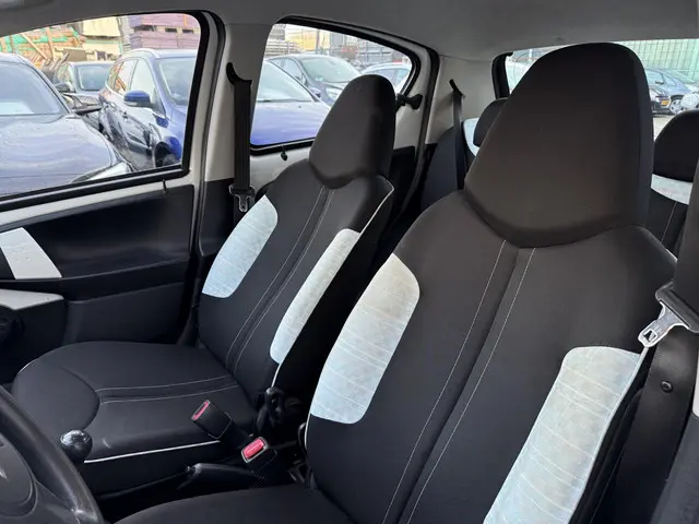 Citroën C1 1.0 Collection 2012 Benzine 8