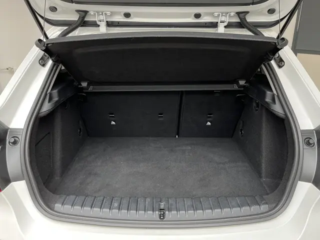 BMW 1 Serie 118i Sport Line 2021 Benzine 35