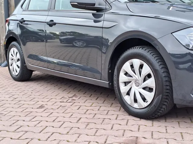 Volkswagen Polo 1.0 MPI Trendline 2018 Benzine 34
