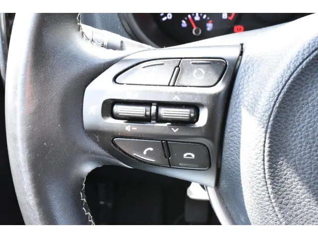 Kia Picanto 1.0 CVVT First Edition 2017 Benzine 25