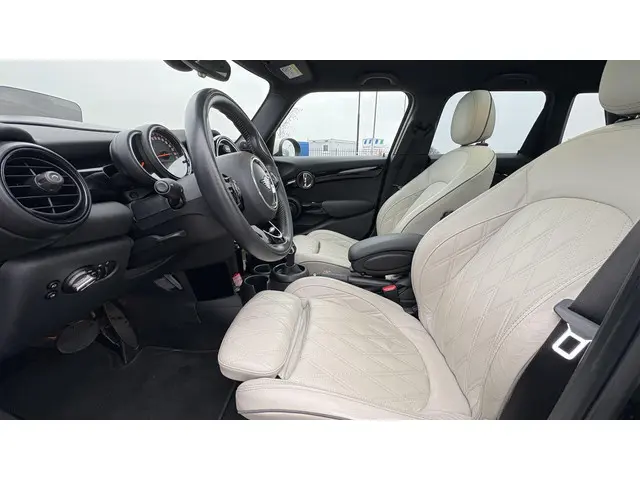 MINI Cooper Mini 1.5 60 Years Edition 2020 Benzine 15