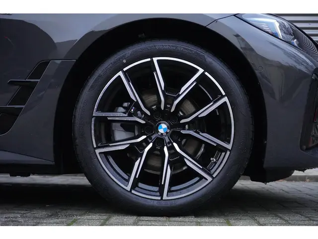 BMW i4 eDrive35 2025 Elektrisch 6