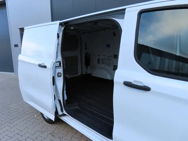 Ford Transit Custom 280 2.0 TDCI L1H1 Trend 2024 Diesel 3