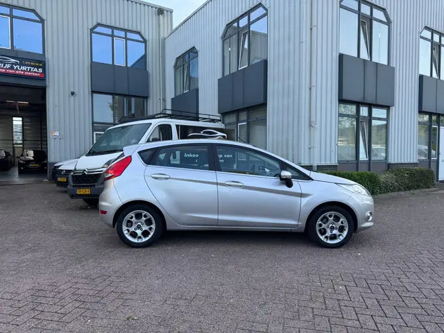 Ford Fiesta 1.25 Titanium 2012 Benzine 5