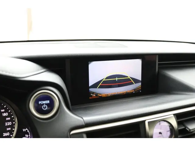 Lexus IS 300h Hybrid Business Line 2018 Hybride Benzine 8