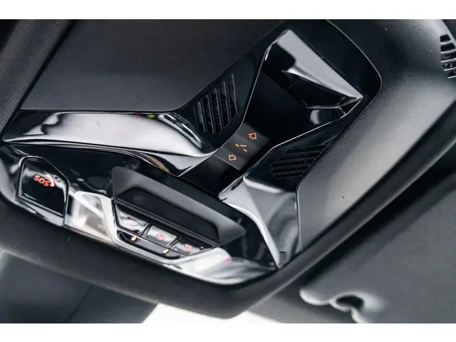 BMW 1 Serie 5-deurs 118i 2024 Benzine 27