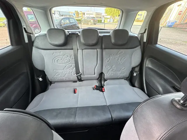 Fiat 500L 0.9 TwinAir Lounge 2013 Benzine 29