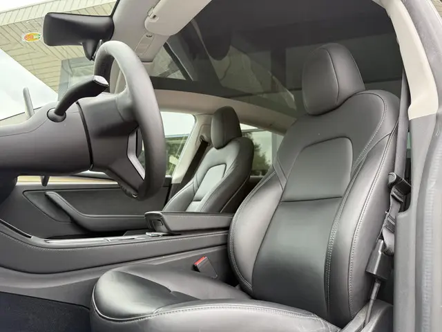 Tesla Model Y Aut. Range Plus 2022 Elektrisch 9