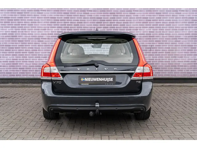Volvo V70 2.0 T4 Inscription Edition 2015 Benzine 12