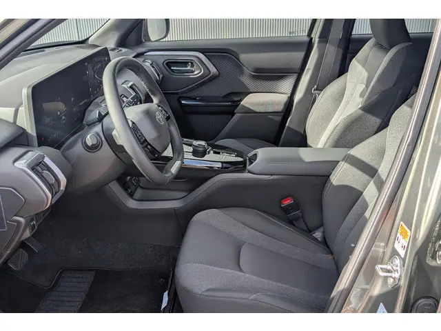 Toyota Urban Cruiser Dynamic 61 kWh 2026 Elektrisch 4