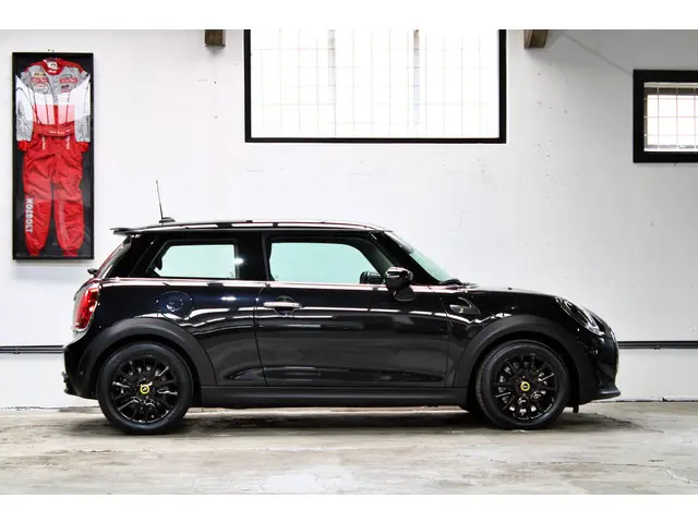 MINI Electric Mini Classic 33 kWh 2022 Elektrisch 8