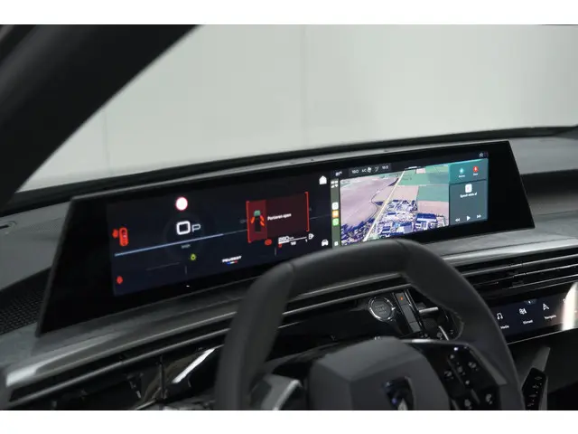 Peugeot 5008 HYbrid 145 e-DCS6 GT 2025 Hybride Benzine 52