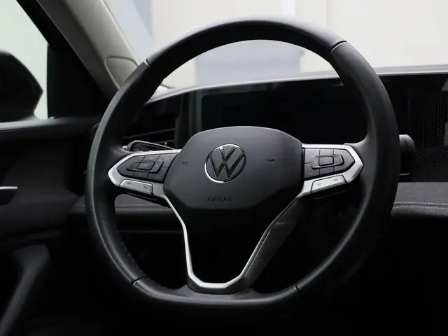 Volkswagen Passat Variant 1.5eTSI/150PK DSG 2024 Benzine 34